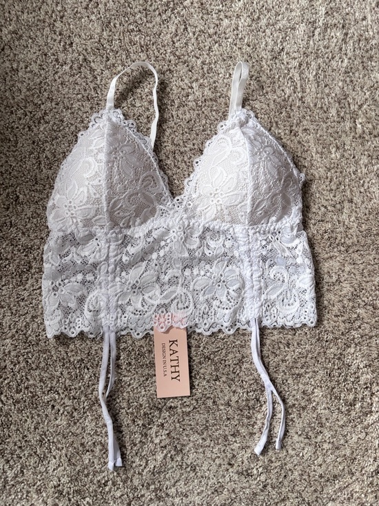 Kathy Design Other - NWT White Lace Tank Top Bralette Adjustable Spaghetti Straps Size M/L